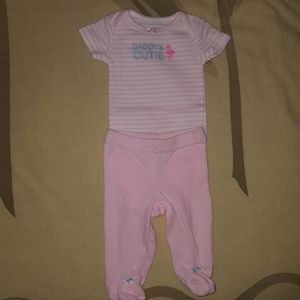 Carter's nb 2 piece set